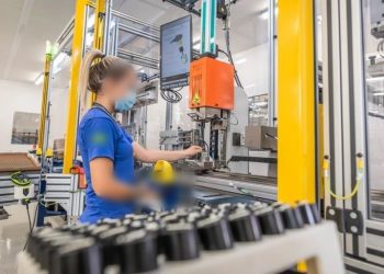 Fábrica Na Av Do Turismo Abre Oportunidades De Empregos Para Auxiliares De Produção