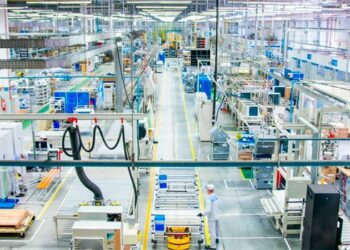 Empresa está selecionando Auxiliar de produção, Alimentador de Linha, Almoxarife; Envie seu currículo!